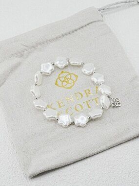 Kendra Scott Star-Shaped Pearl Bracelet